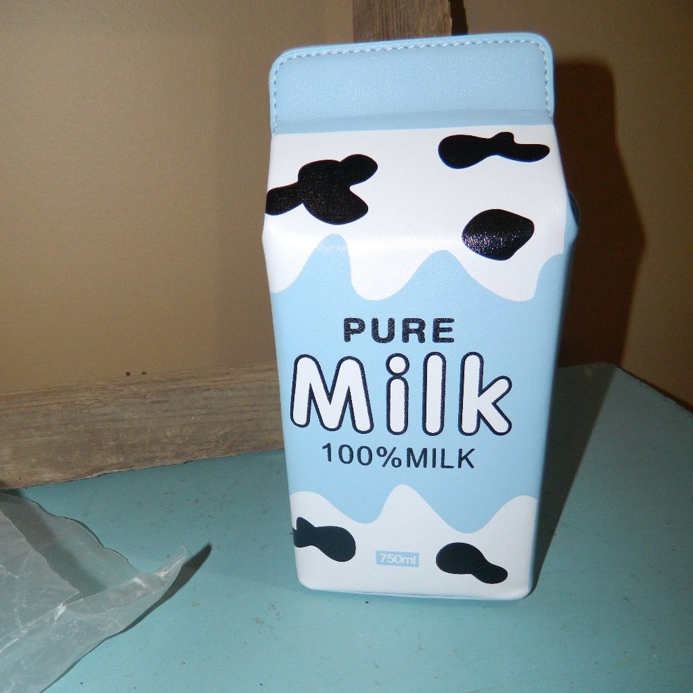 BLUE NOVELTY PURE MILK HANDBAG CROSSBODY BAG